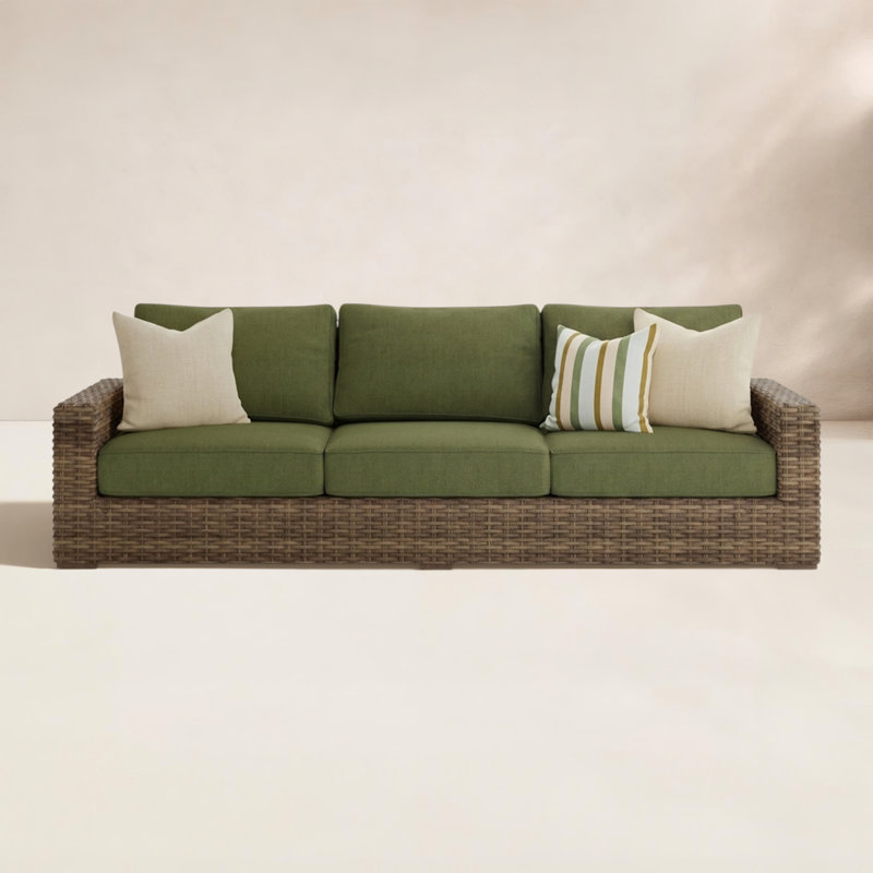 Canapé d'extérieur large de 106 po avec coussins Havana, Cast sauge Sunbrella®