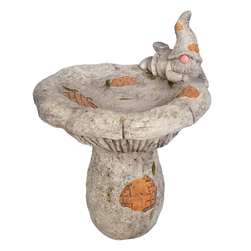 Bain d'oiseaux en béton avec lumière solaire Gnome Design - 18,5 po de hauteur x 15 po de diamètre - Décoration de jardin et patio