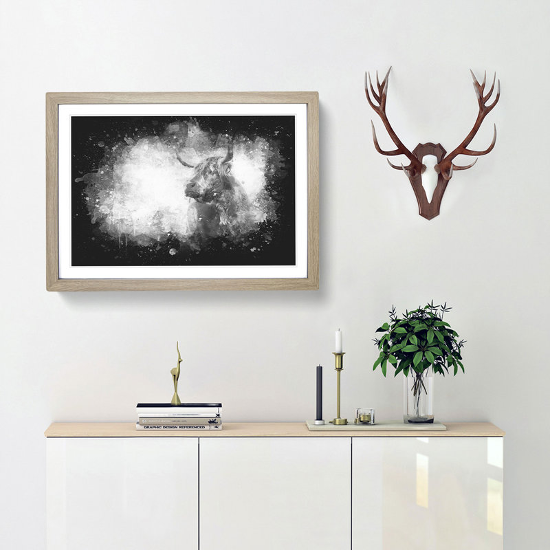 Highland Cow - Picture Frame Graphic Art Print, 24cm H x 33cm W x 2cm D, Oak Framed
