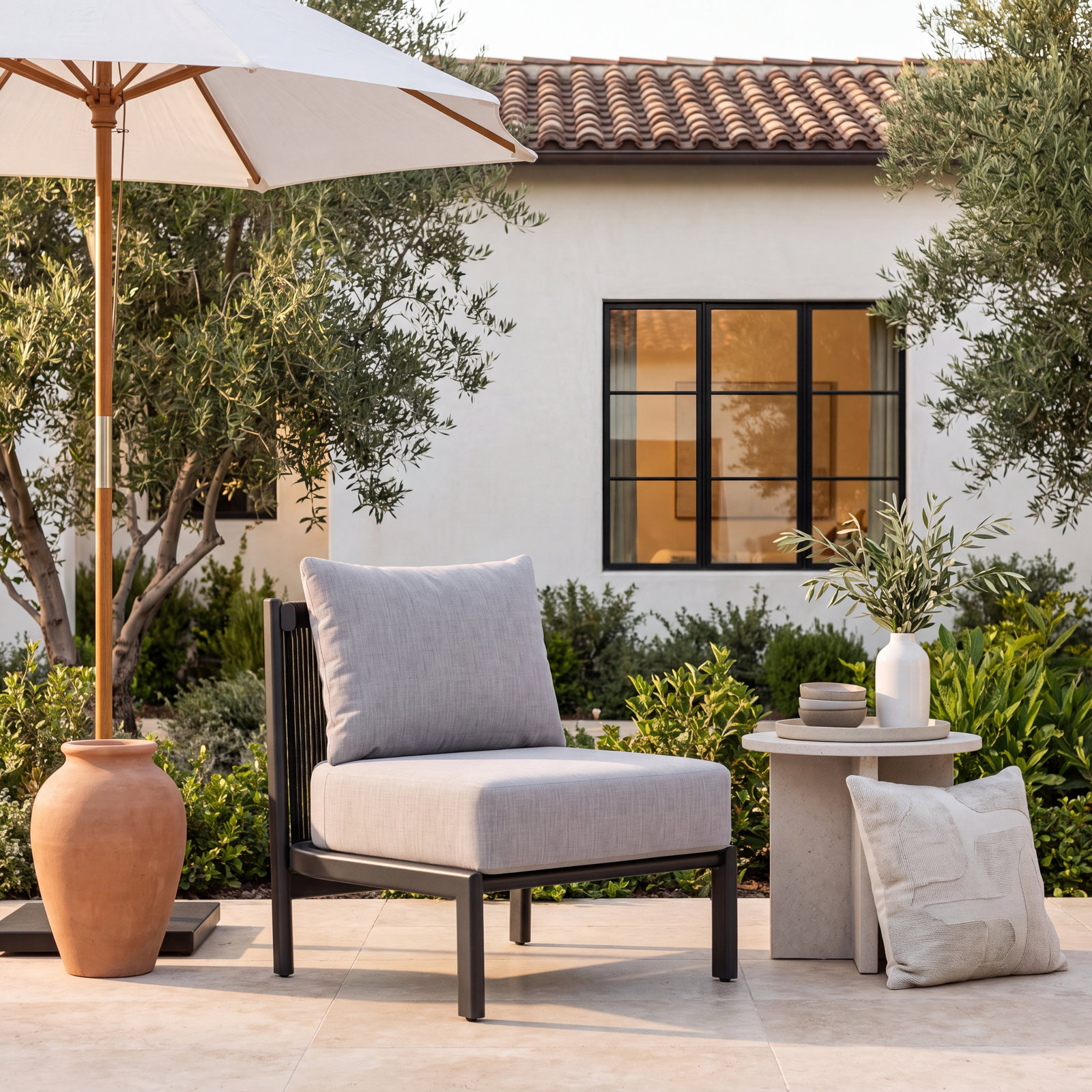 Dijon Aluminum Outdoor Lounge Chair