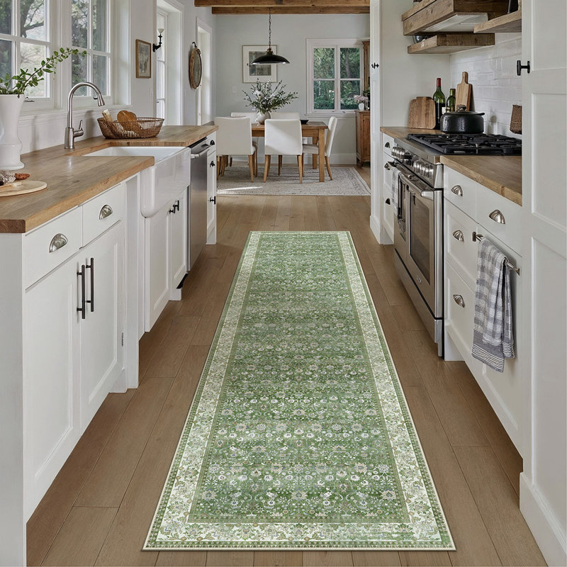 Tapis oriental lavable à la machine avec envers antidérapant Kitty, Vert clair, Tapis de couloir 2 pi x 8 pi