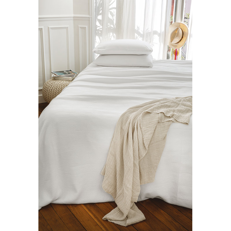 Windley Solid Colour Bedspread, 250 x 270 cm, Pebble