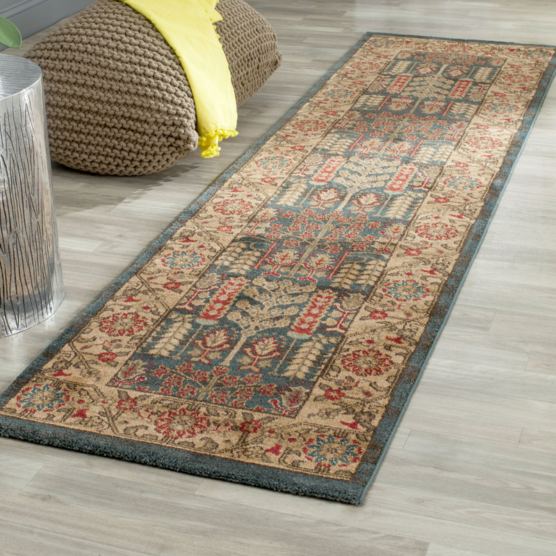 Beauregard Oriental Area Rug, Runner 66 x 244 cm