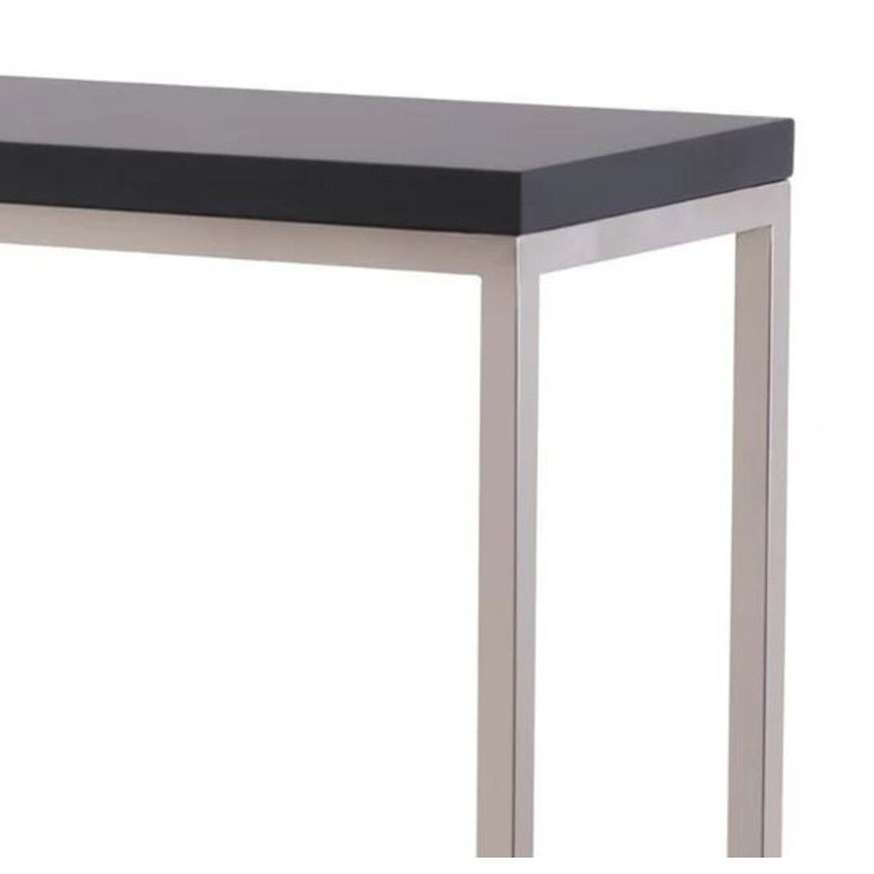 Console Mani, Gris