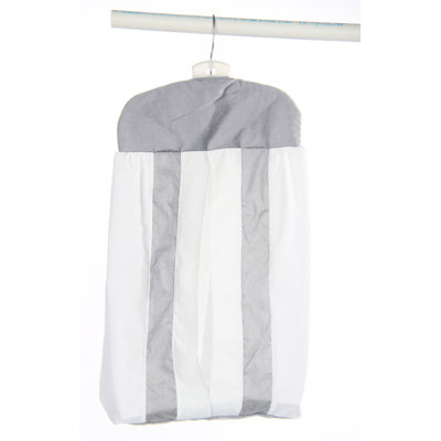 Range-couches pour lit de bébé