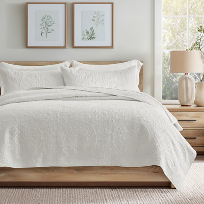 100% Cotton Medallion Stitch Quilt Set