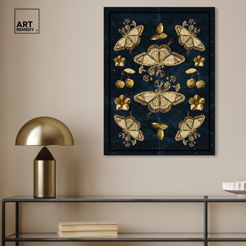 «Gold Lux Scarf Elegant Butterfly», art mural par Art Remedy, Toile tendue, H 24 po x l 20 po