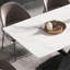 Table de salle à manger à 63 pieds en métal noir 63 po