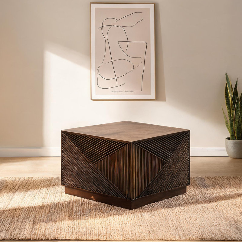 Table basse carrée pour le salon, panneau de fibres à densité moyenne avec finition brune, design moderne compact de 27,56 pouces