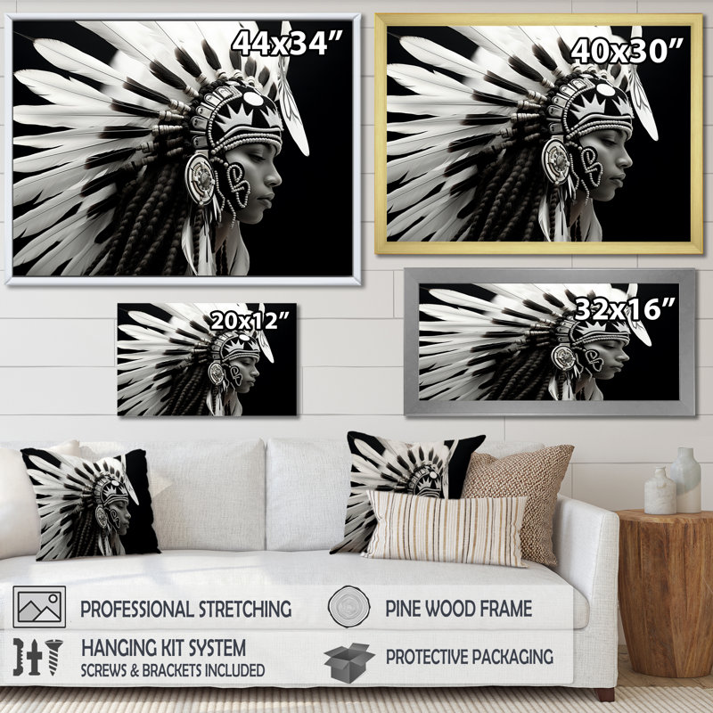 «Native Spirit» noir et blanc sur toile, Cadre flottant doré, H 12 po x l 20 po x P 1 po