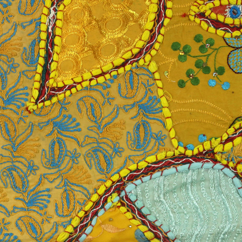 Fixation murale éléphant à patchwork