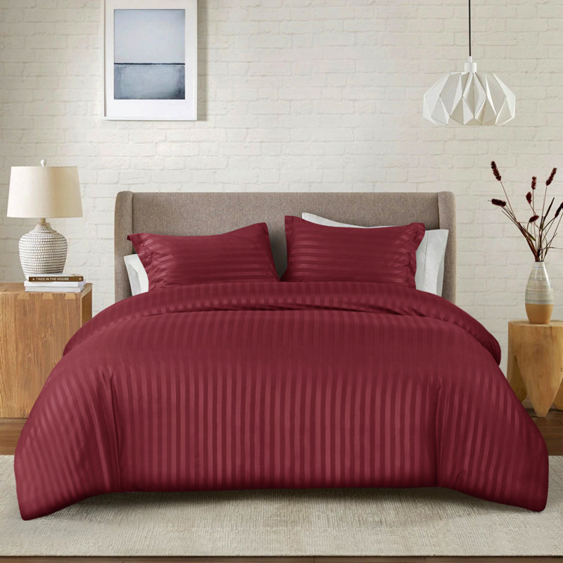 Noso Premium Hotel Quality Satin Stripe Duvet Cover Set with Pillowcases, Red, Super King