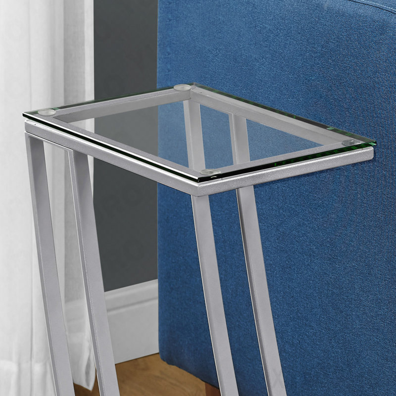 Table d'appoint latérale en verre trempé en C et en métal gris, Silver, 24" H x 12" W x 15.75" D