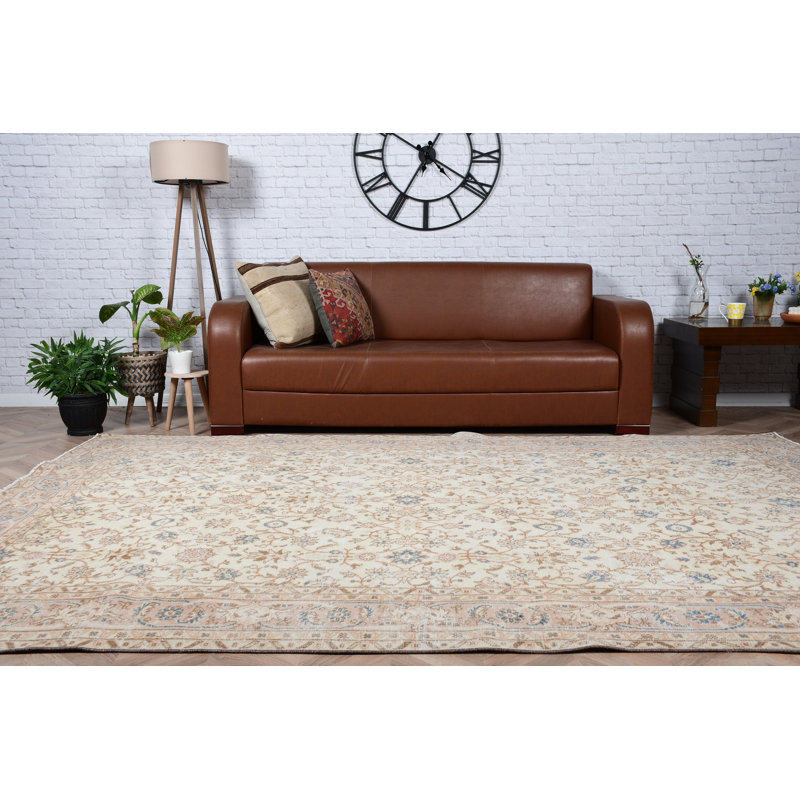 Authentique tapis turc rétro noué à la main de style floral crème et beige pour un décor élégant