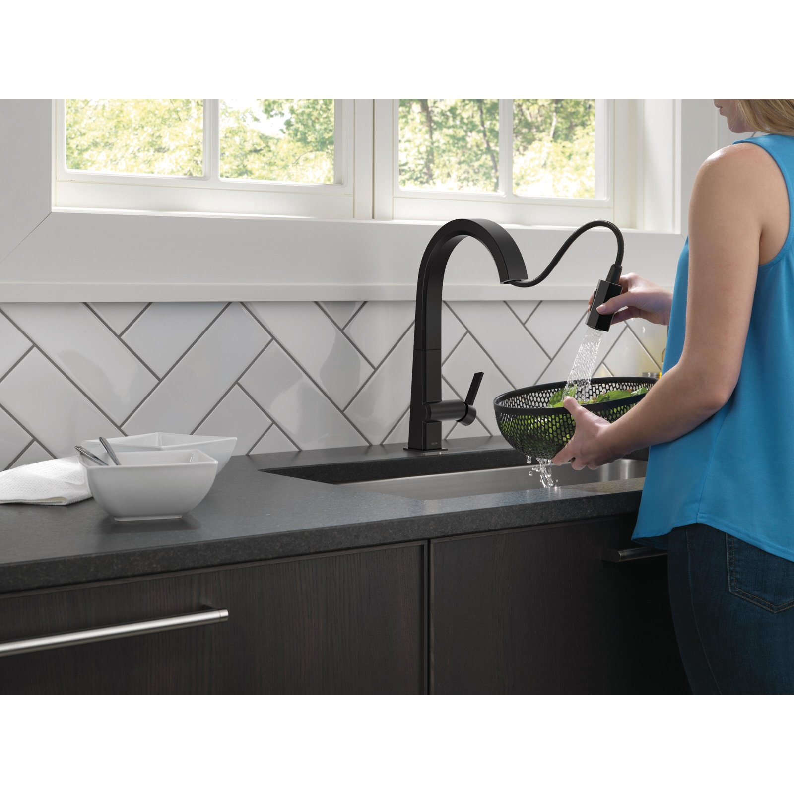 Pivotal Pull-Down Kitchen Faucet, Matte Black