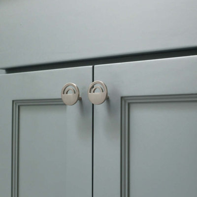 Horizon 1 1/2" Diameter Circle Knob