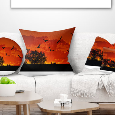 Coussin africain avec coussin coucher de soleil chaud