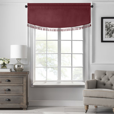 Conan Scalloped Window Valance