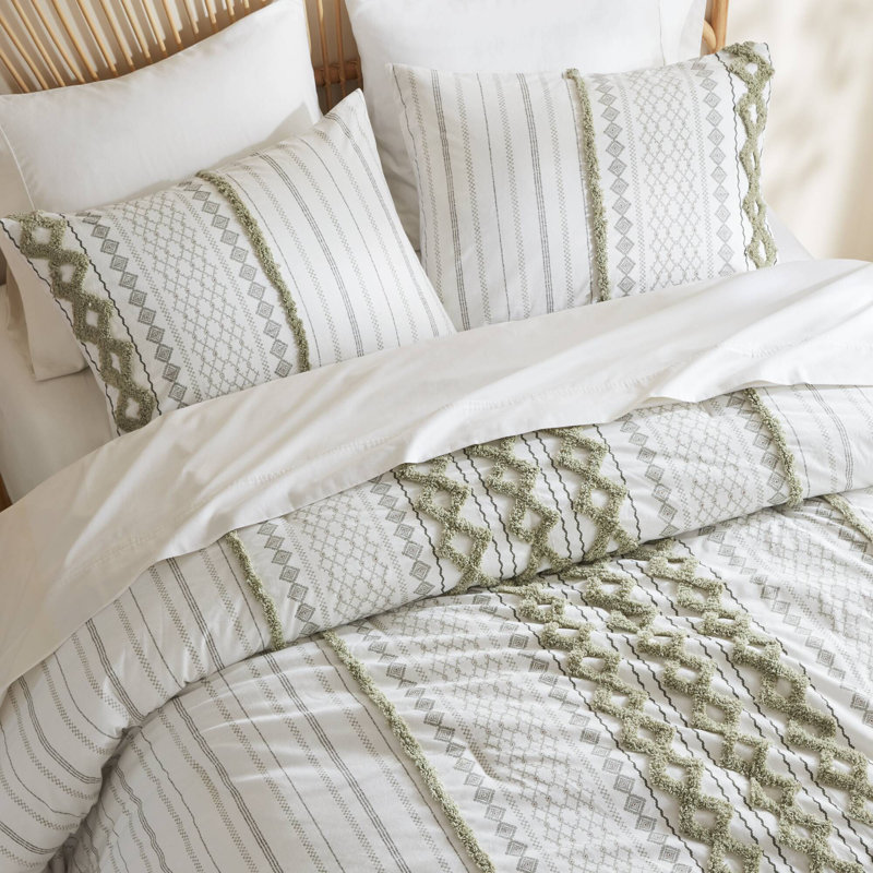 3 Piece Cotton Comforter Set with Chenille Tufting and Printed Design