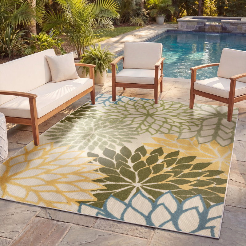 Tapis intérieur / extérieur floral Amellia, Rectangle 6 pi x 9 pi