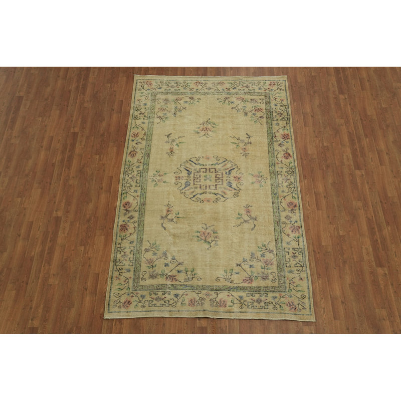 Tapis oriental d'inspiration antique 6 x 9