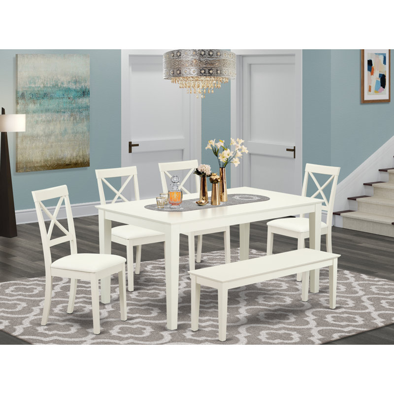 L'ensemble de table de salle à manger 6 pièces contient une table rectangulaire en bois et 4 chaises de salle à manger en similicuir avec un banc, 36 po x 60 po, lin blanc