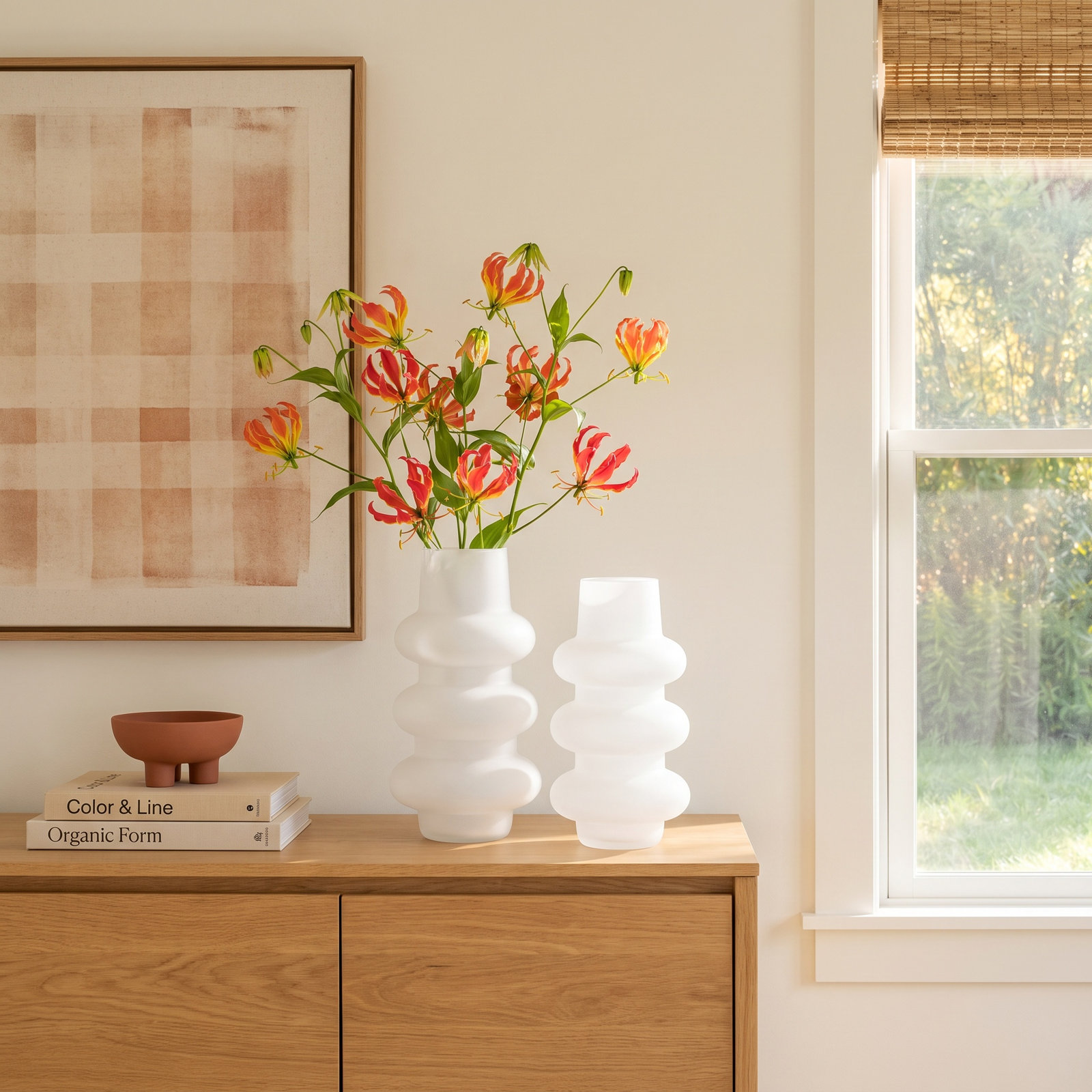 Mable Table Vase, White