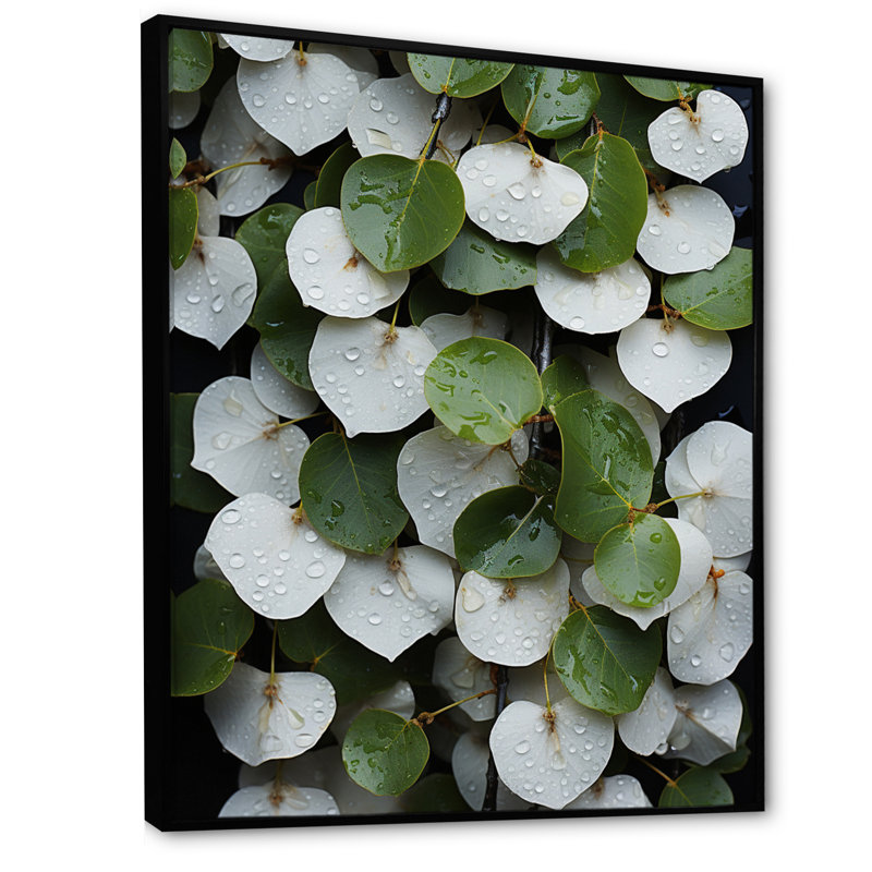 Feuilles vertes et blanches, collage sur toile, H 40 po x l 30 po x P 1,5 po, Cadre flottant noir