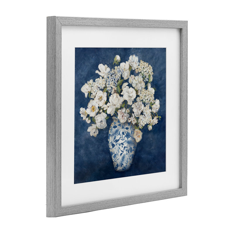 Vase classique chinois bleu encadré, imprimé par Charlene Olson, Cadre de ferme gris sous verre Farmhouse, H 16 po x l 16 po