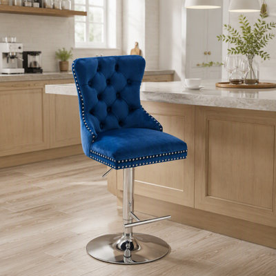 Tabourets de bar pivotants épais en velours chromé, hauteur réglable de 25 à 33 po, rembourrage moderne avec base de 17,7 po, boutons capitonnés et siège à ressorts, éponge et ressort, pour pub maison et îlot de cuisine (bleu, ensemble de 2)