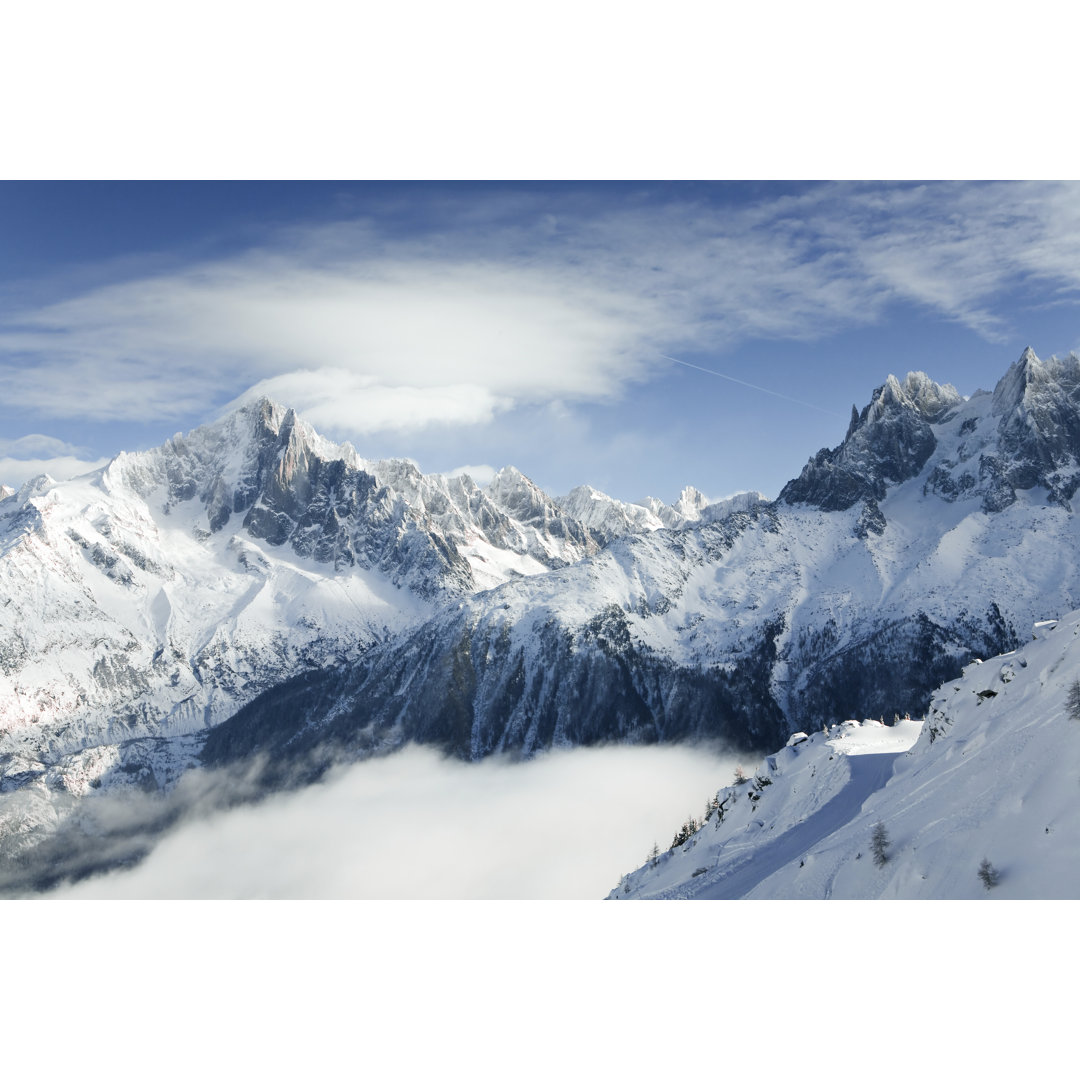 Berge von Chamonix von Sjoeman - Druck auf Leinwand ohne Rahmen