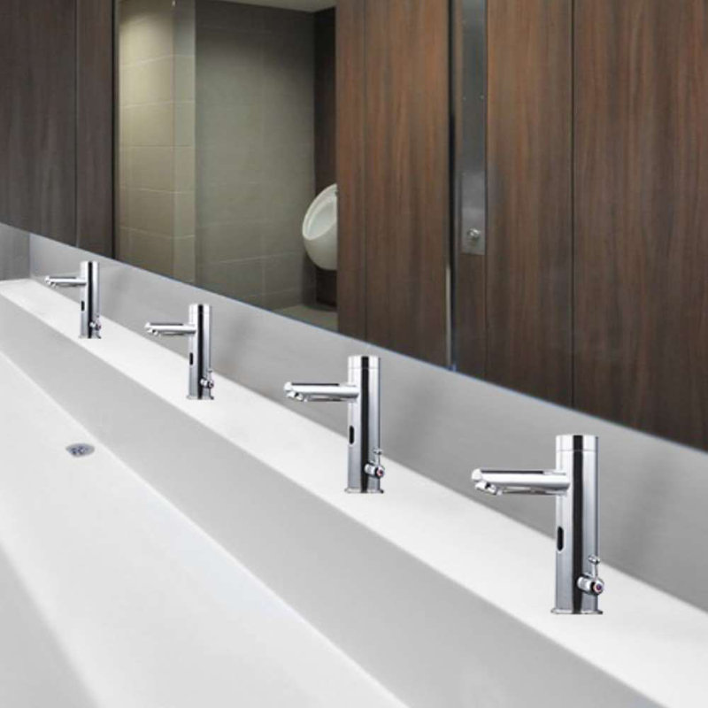 Pomme de douche murale à DEL avec débit d'eau élégant et éclairage relaxant intégré