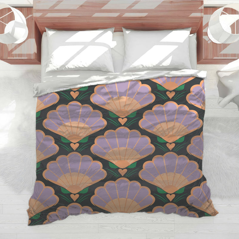 Shell Pattern Motif Comforter, Queen