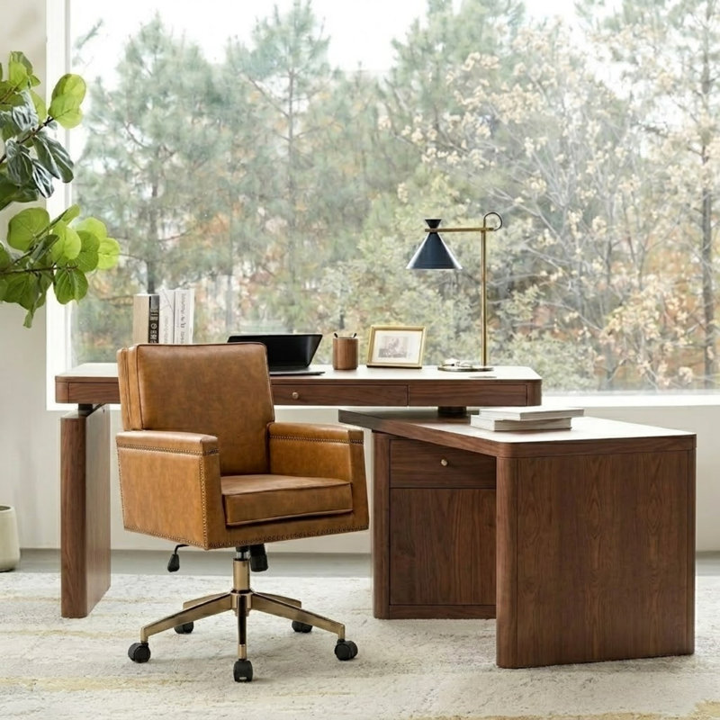 Chaise de bureau pivotante pivotante à 360 ° en simili cuir avec bordure cloutée, Camel