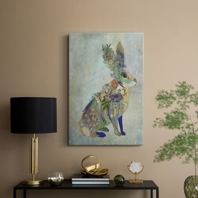 Fantastic Florals Hare, Sitting - Cavas Gallery sur mesure, H 18 po x l 12 po