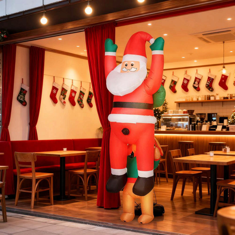 Décoration de Noël gonflable suspendue père Noël 7 pi avec chien