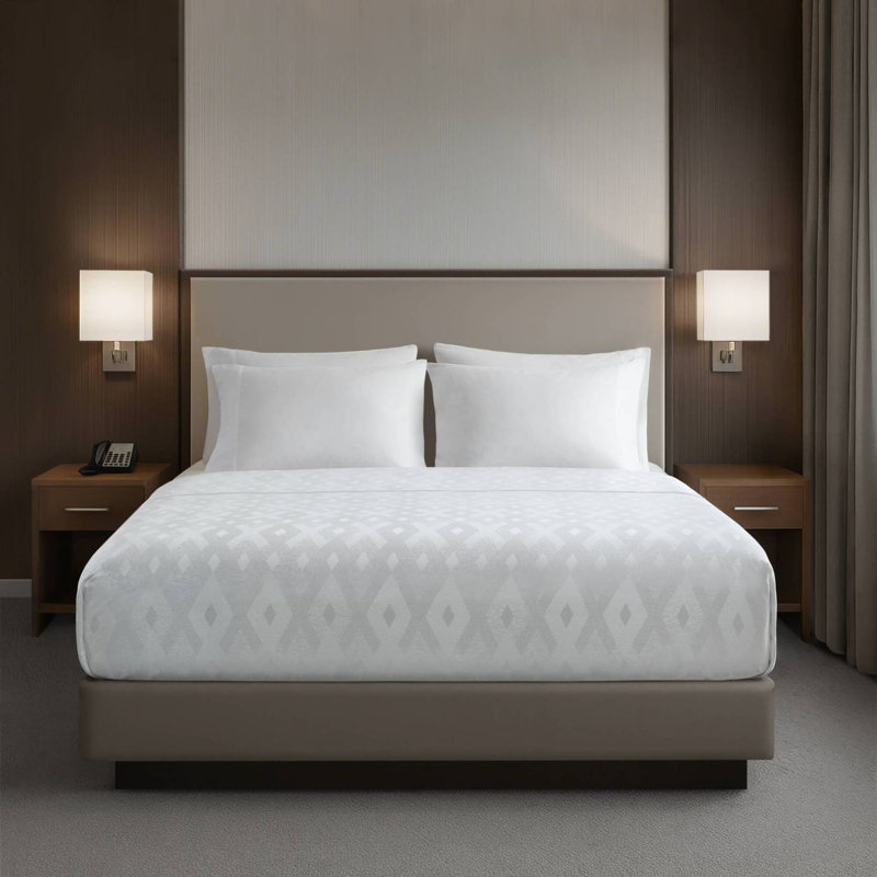 Couvre-lit King Essential Nova avec motifs jacquard