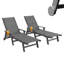 Ensemble de 2 chaises longues en PEHD et PVC-coated polyester avec accoudoirs, dossier réglable à 5 positions, roues, porte-gobelets cachés-537436934