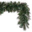 Guirlande 9 pi x 14 po en pin artificiel Brighton avec 250 pointes en PE / PVC.