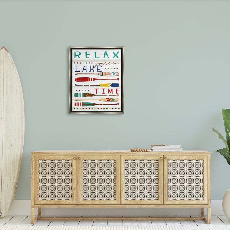 «Relax Lake Time Rustic Oars - Floater Frame», impression sur toile, H 31 po x l 25 po x P 1,7 po, Cadre flottant gris lustré