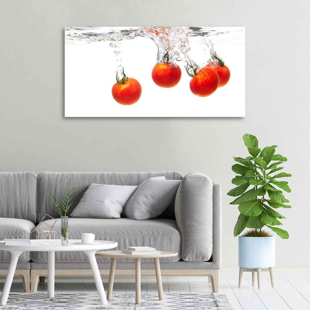 Tomaten unter Wasser - Kunstdrucke auf Segeltuch