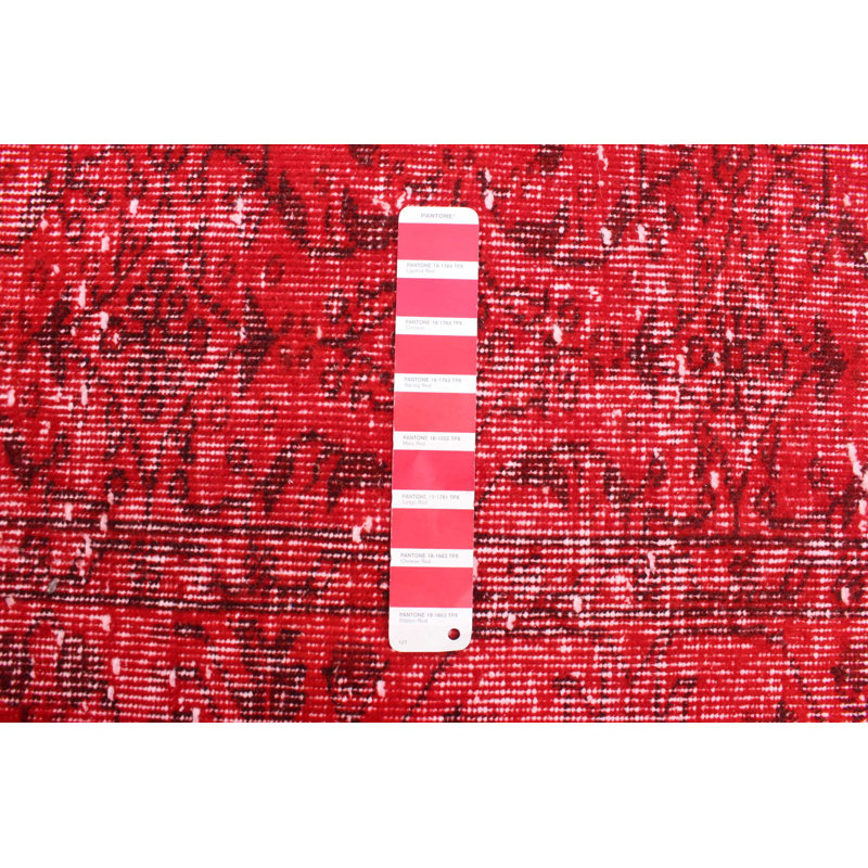 Tapis rouge foncé à transition de couleur 5 pi 6 po x 6 pi 2 po