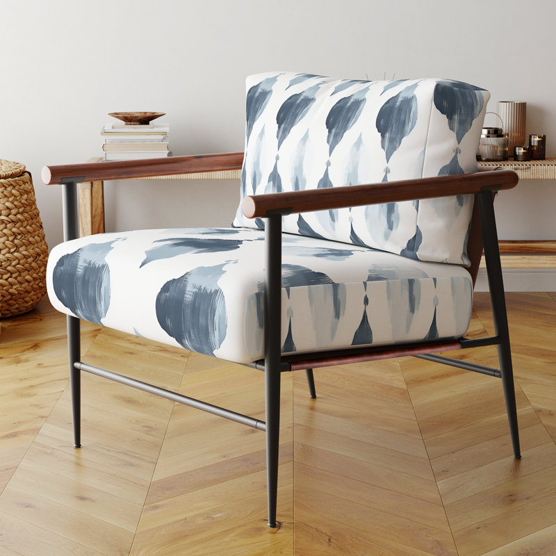 Chaise rembourrée moderne avec accoudoirs gris et blanc Ikat, Bras ronds bruns