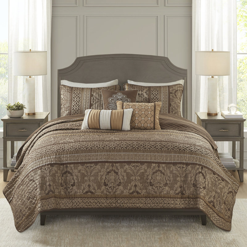 Courtepointe 6 pièces - double / grand brun / or, feuille et motifs, réversible et coussins rayés avec