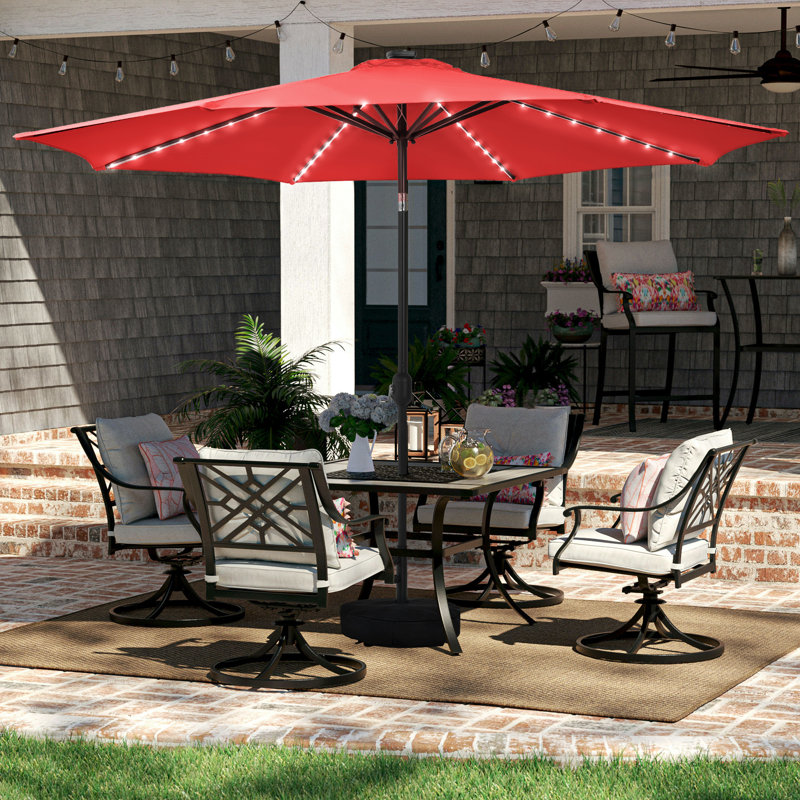 Parasol de patio avec base, H 98 po x l 108 po x P 108 po, Rouge