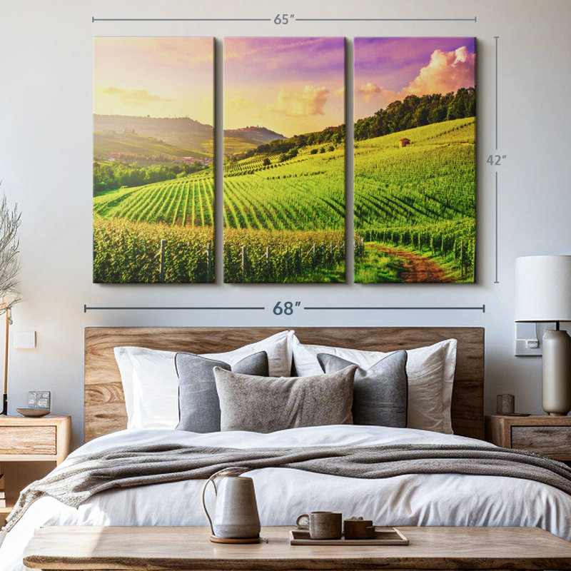 "Vineyard In Langhe" sur toile, H 42 po x l 65 po x P 1,25 po