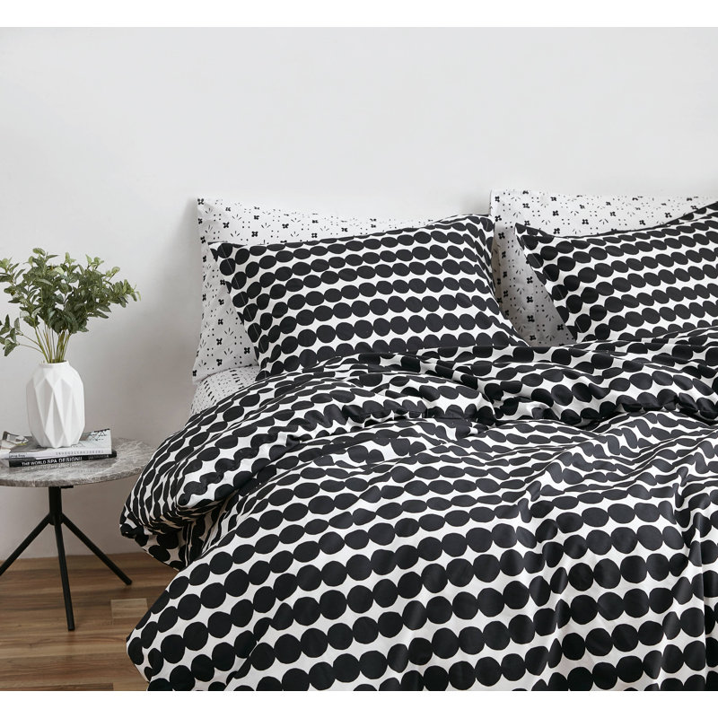 Rasymatto Black and White Cotton Full Comforter Set