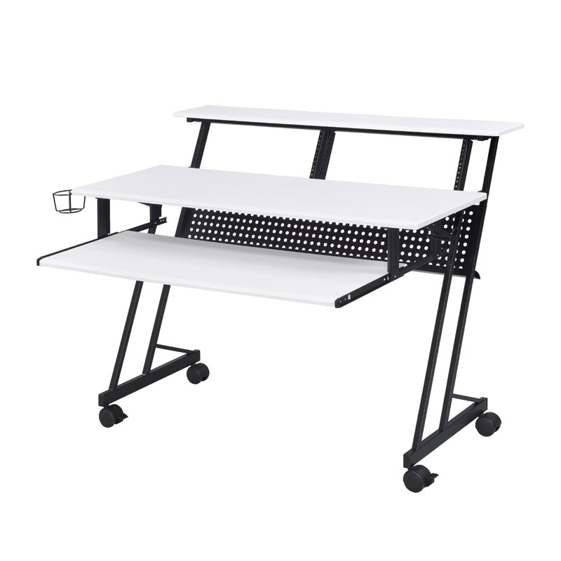 Bureau de studio d'enregistrement de musique avec plateau à clavier, Blanc