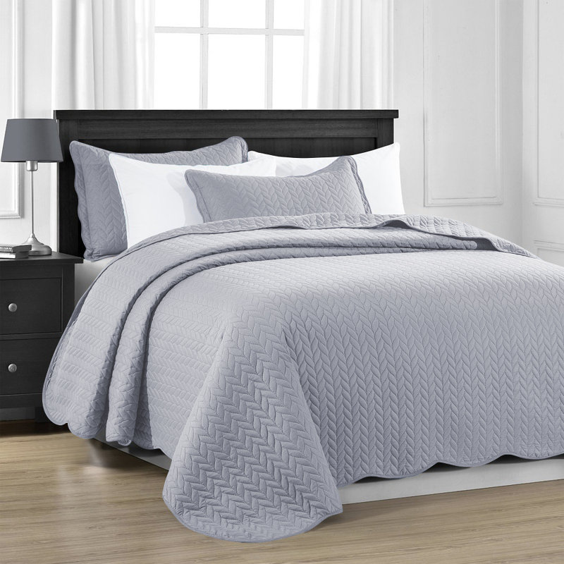 Lightweight Oversized King Bedspreads Set | Soft Microfiber | Hotel-Quality Finish, Silver