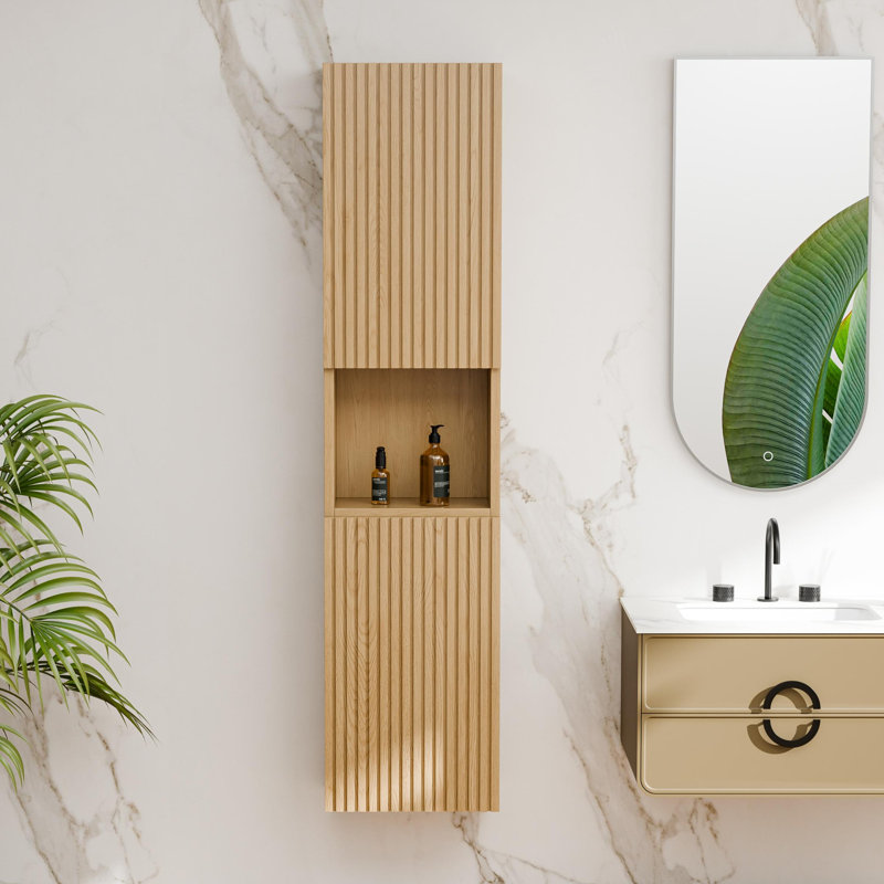Armoire murale 59 po en chêne clair 59 po avec portes cannelées, 5 tablettes et 2 compartiments de rangement, Chêne